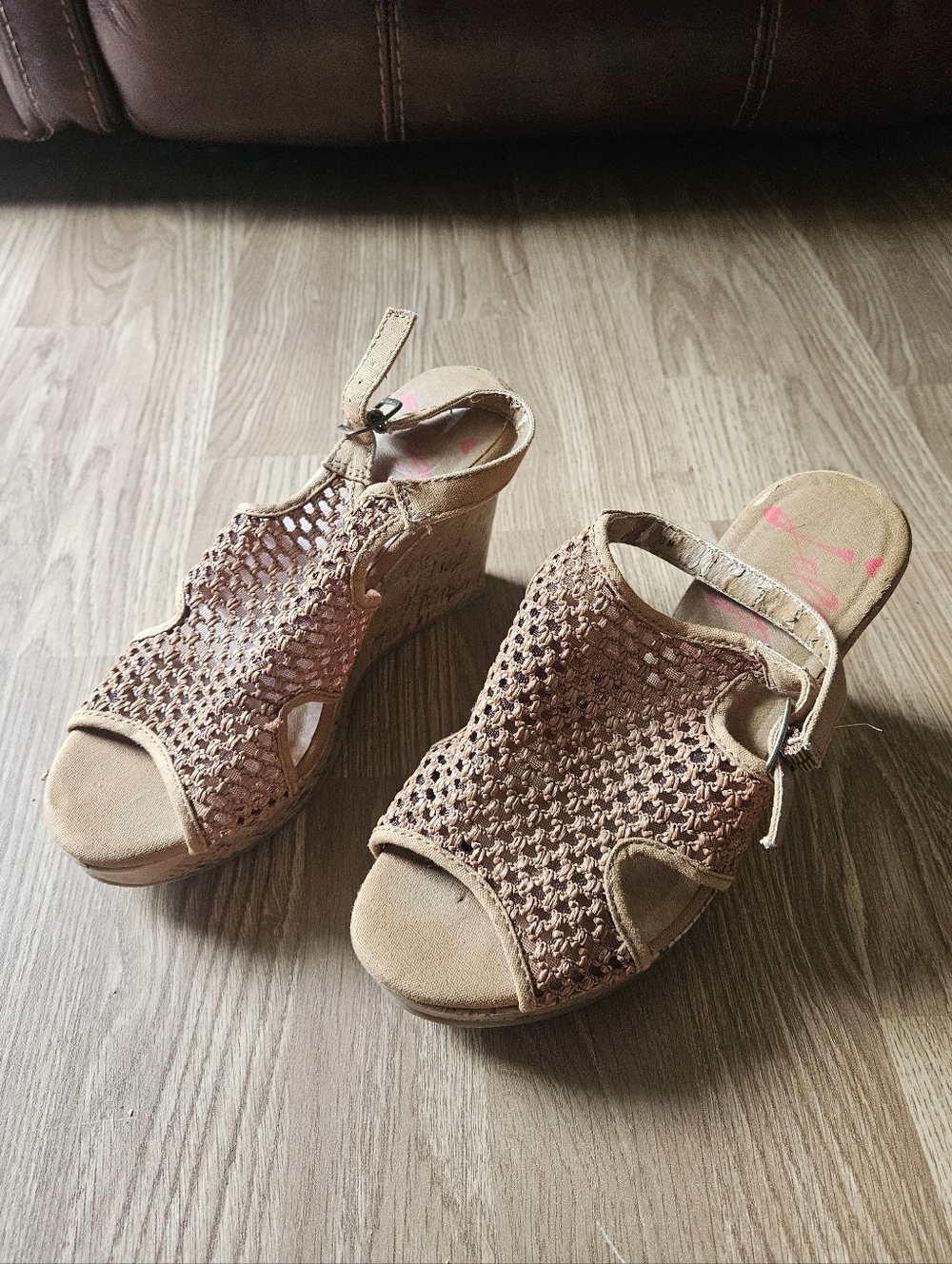 Jellypop Woven Open-Toe Wedge Sandals in Tan Size 8